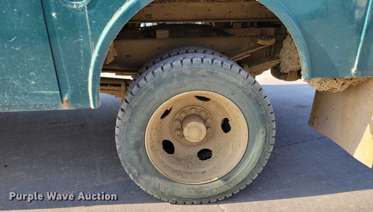 image for item DX7233 1993 Chevrolet C3500 utility bed pickup truck