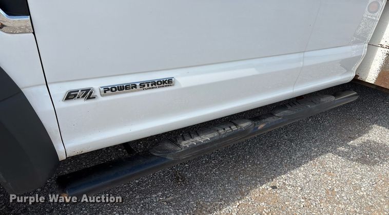 image for item DX8010 2017 Ford F550 bucket truck