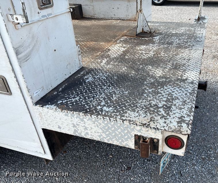 image for item DX8010 2017 Ford F550 bucket truck