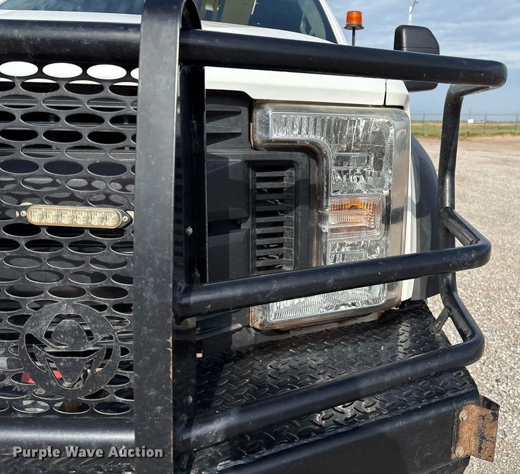 image for item DX8010 2017 Ford F550 bucket truck