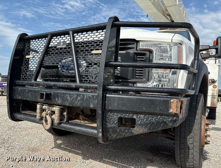 image for item DX8010 2017 Ford F550 bucket truck