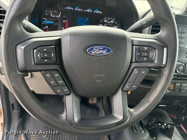 image for item DX8010 2017 Ford F550 bucket truck