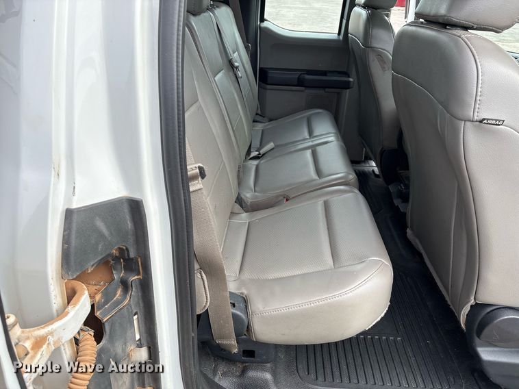 image for item DX8010 2017 Ford F550 bucket truck