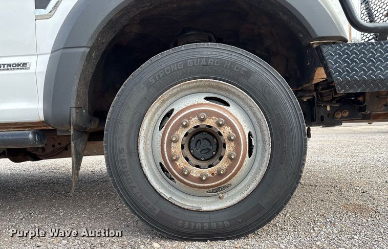 image for item DX8010 2017 Ford F550 bucket truck