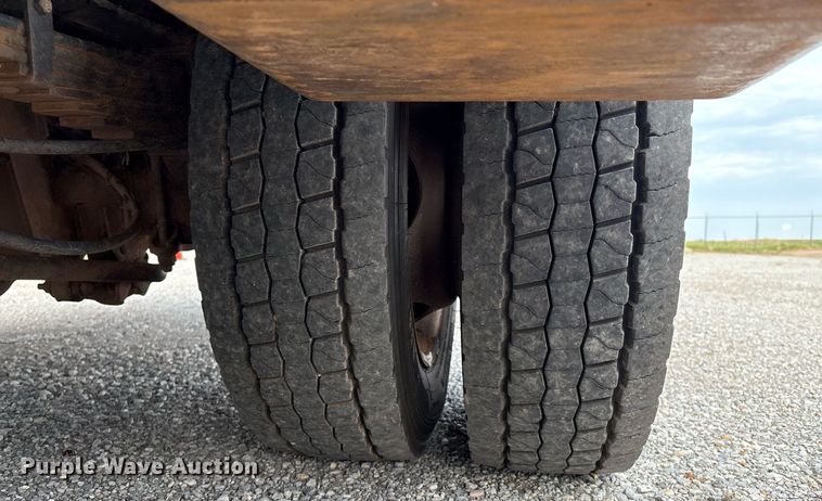 image for item DX8010 2017 Ford F550 bucket truck