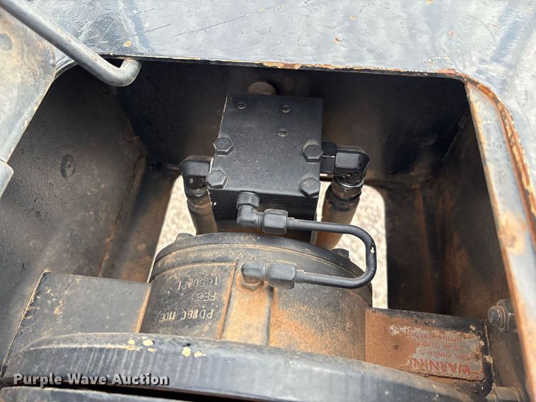 image for item DX8011 2017 Freightliner 7400 SFA digger derrick truck