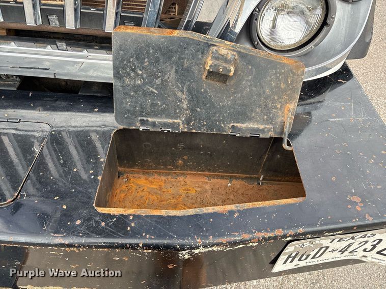 image for item DX8011 2017 Freightliner 7400 SFA digger derrick truck