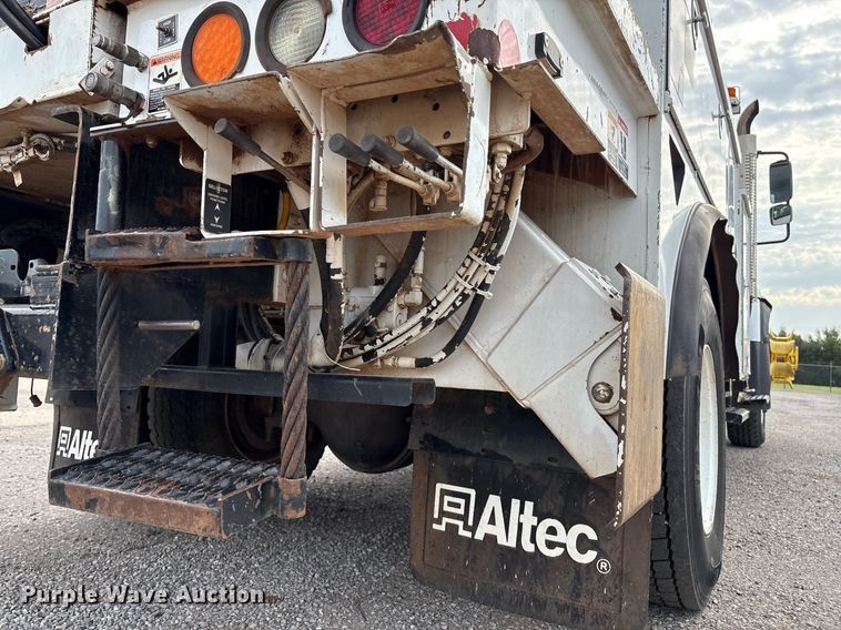 image for item DX8011 2017 Freightliner 7400 SFA digger derrick truck