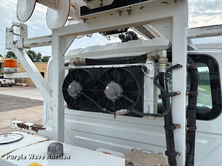 image for item DX8011 2017 Freightliner 7400 SFA digger derrick truck