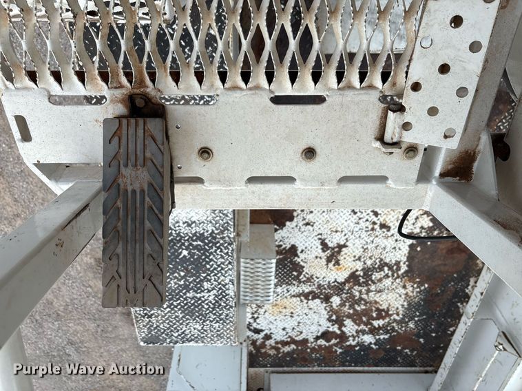 image for item DX8011 2017 Freightliner 7400 SFA digger derrick truck