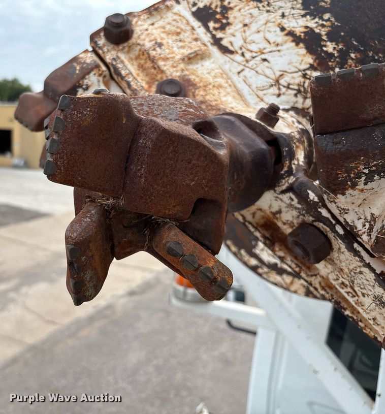 image for item DX8011 2017 Freightliner 7400 SFA digger derrick truck