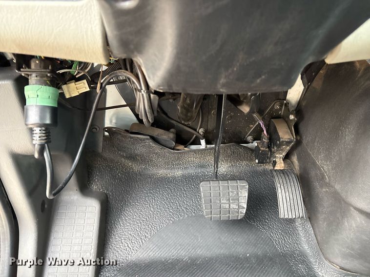 image for item DX8011 2017 Freightliner 7400 SFA digger derrick truck