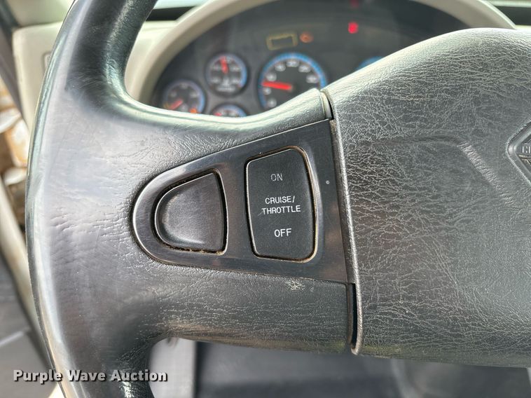 image for item DX8011 2017 Freightliner 7400 SFA digger derrick truck