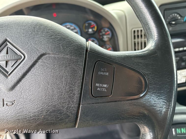 image for item DX8011 2017 Freightliner 7400 SFA digger derrick truck