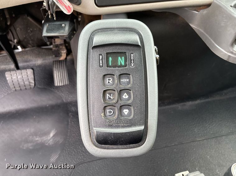 image for item DX8011 2017 Freightliner 7400 SFA digger derrick truck