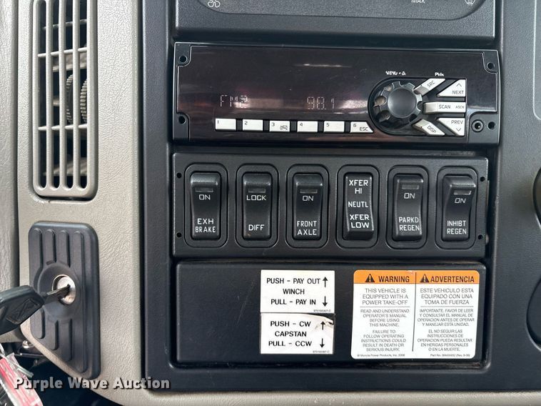 image for item DX8011 2017 Freightliner 7400 SFA digger derrick truck