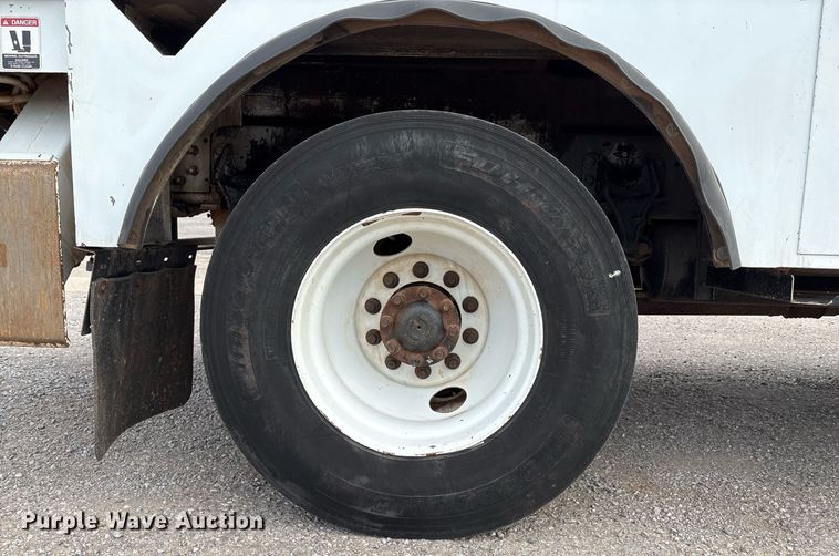 image for item DX8011 2017 Freightliner 7400 SFA digger derrick truck