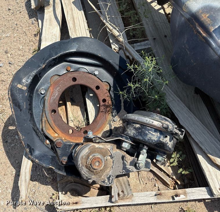 image for item DX8020 Rear truck axle 