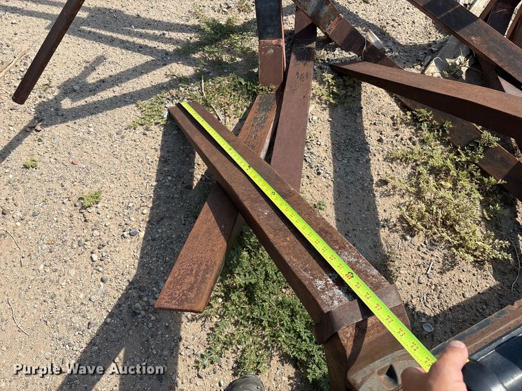 image for item DX8021 (4) forks