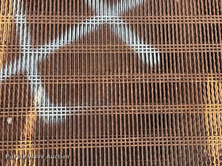 image for item DX8022 Approximately 36 aggregate screens