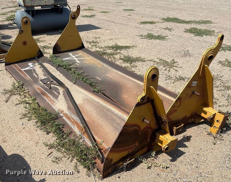 image for item DX8025 (2) sets of clamshell gates 