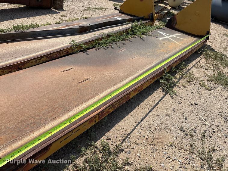 image for item DX8025 (2) sets of clamshell gates 