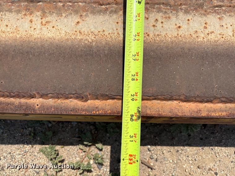 image for item DX8025 (2) sets of clamshell gates 