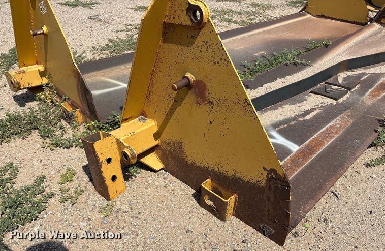 image for item DX8025 (2) sets of clamshell gates 