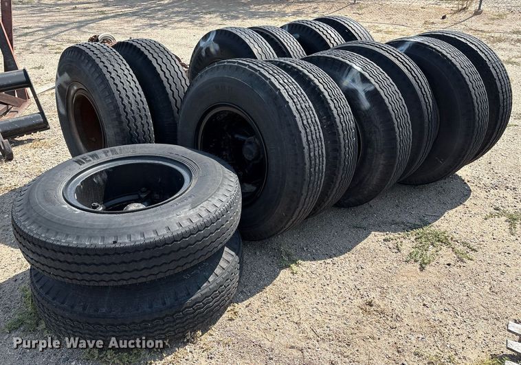 image for item DX8026 (7) hub assemblies