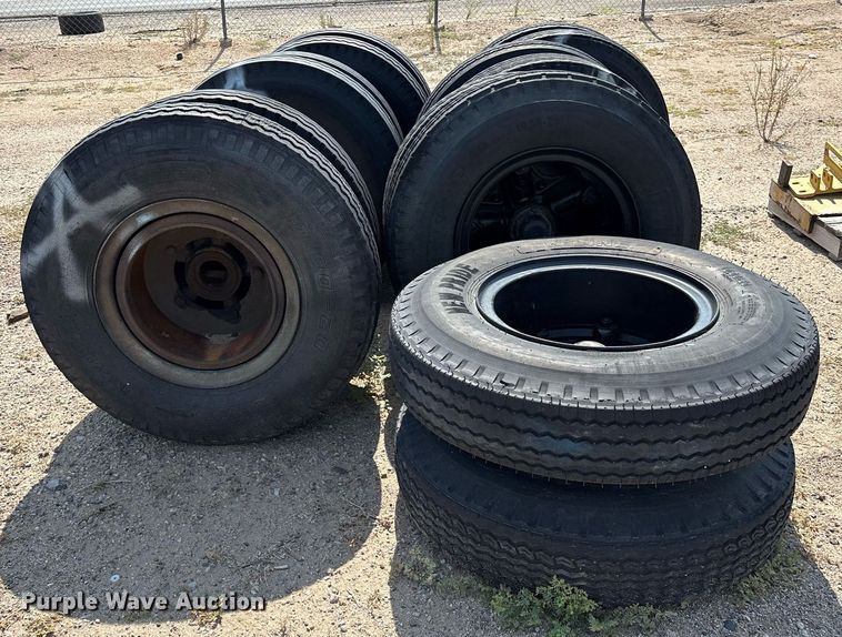 image for item DX8026 (7) hub assemblies