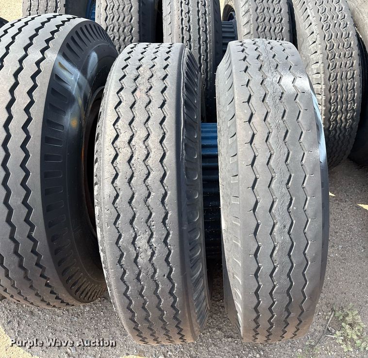 image for item DX8026 (7) hub assemblies