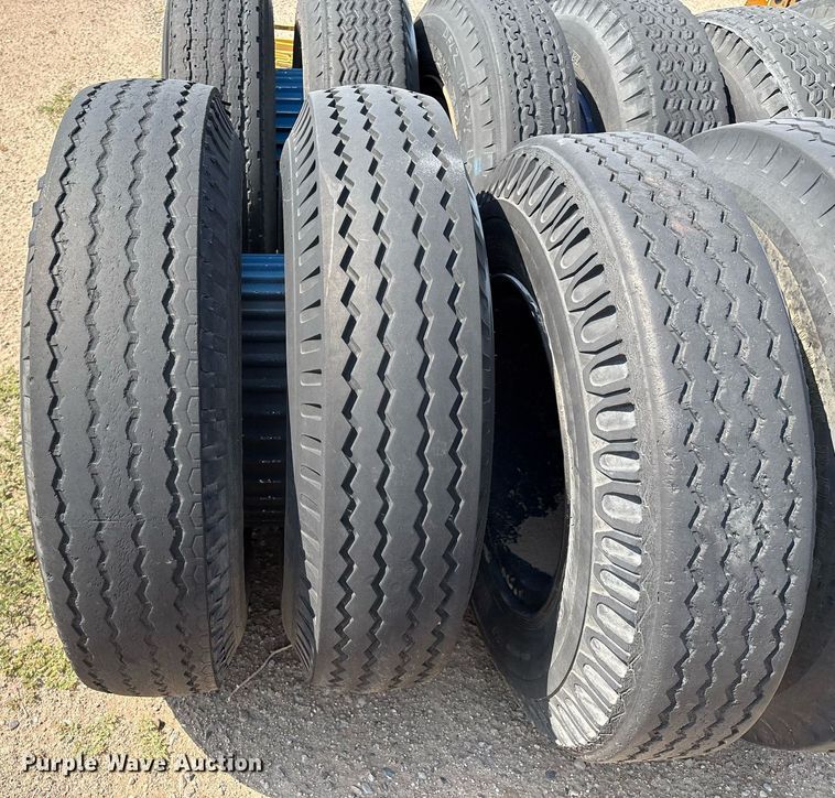 image for item DX8026 (7) hub assemblies