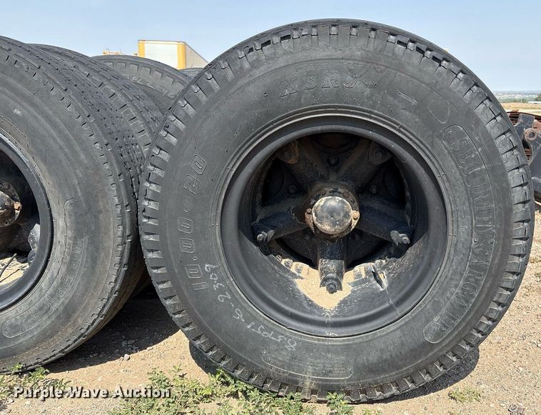 image for item DX8026 (7) hub assemblies