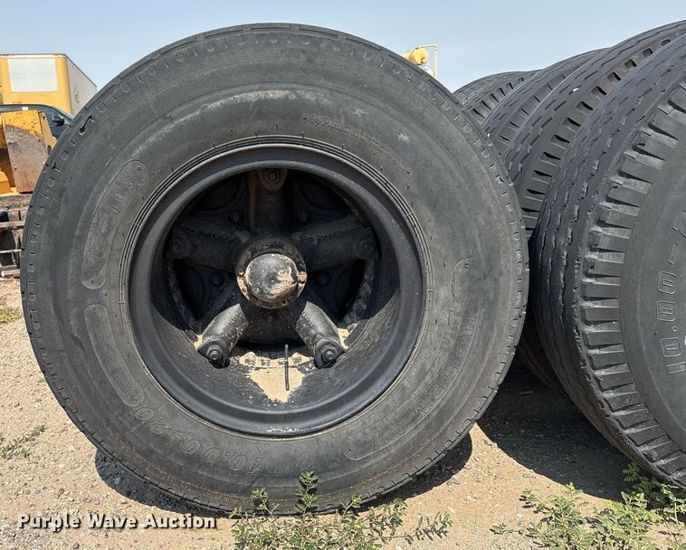 image for item DX8026 (7) hub assemblies