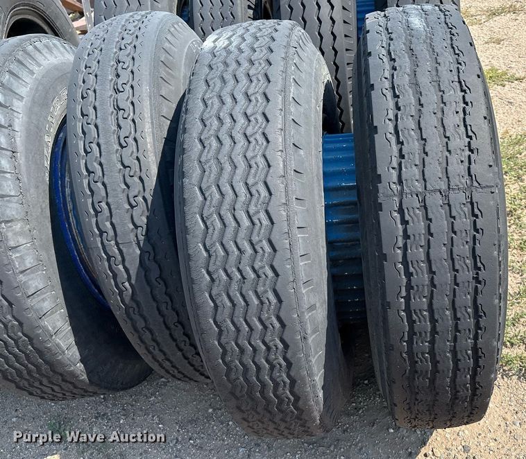 image for item DX8026 (7) hub assemblies