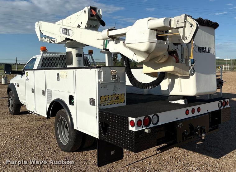 image for item DX8049 2011 Dodge Ram 5500 bucket truck