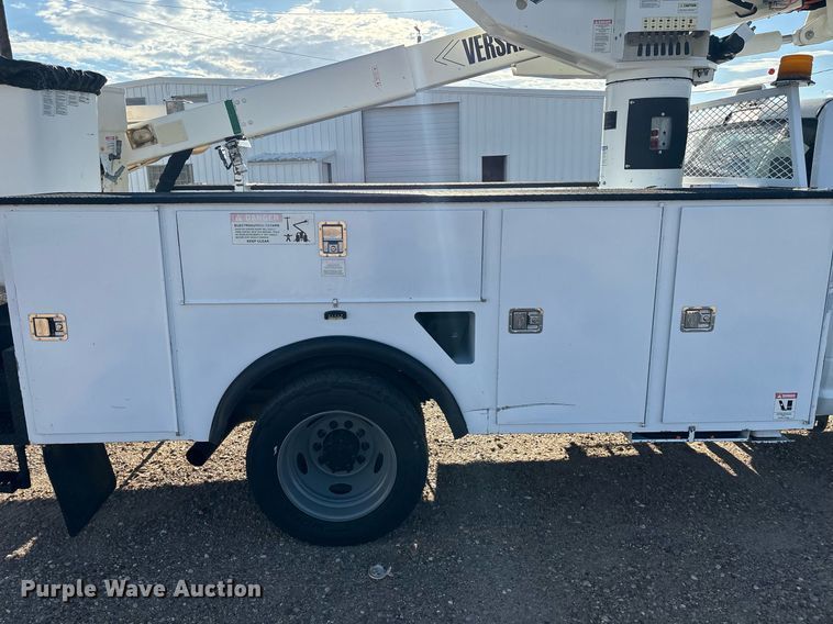 image for item DX8049 2011 Dodge Ram 5500 bucket truck