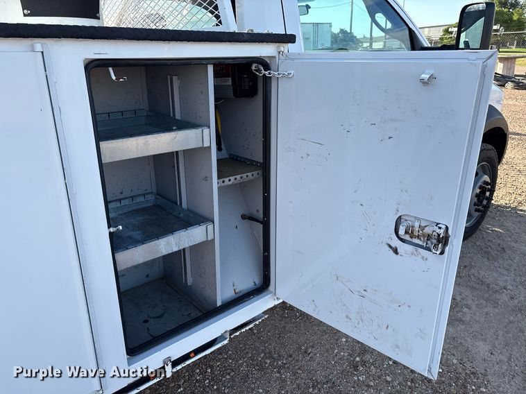 image for item DX8049 2011 Dodge Ram 5500 bucket truck