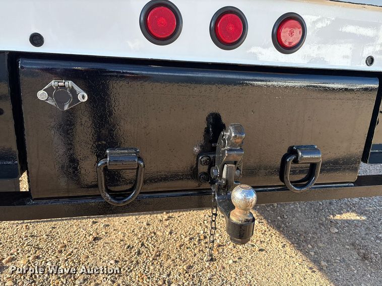 image for item DX8049 2011 Dodge Ram 5500 bucket truck