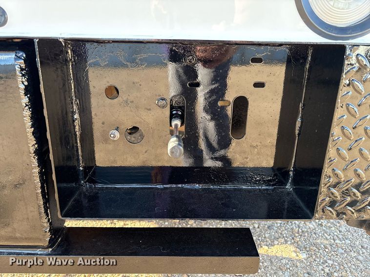 image for item DX8049 2011 Dodge Ram 5500 bucket truck