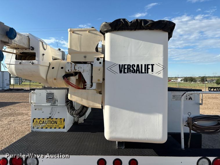 image for item DX8049 2011 Dodge Ram 5500 bucket truck