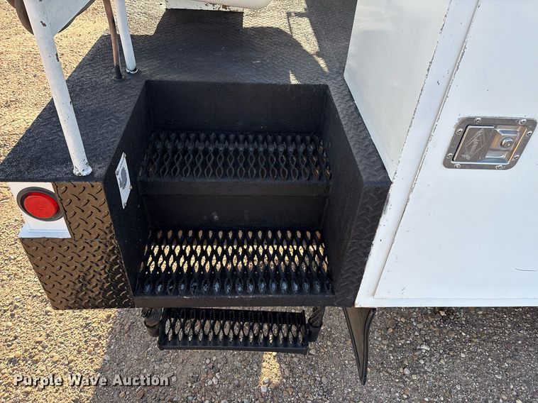 image for item DX8049 2011 Dodge Ram 5500 bucket truck