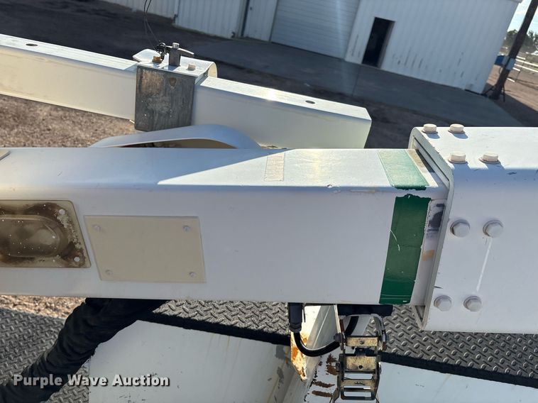 image for item DX8049 2011 Dodge Ram 5500 bucket truck