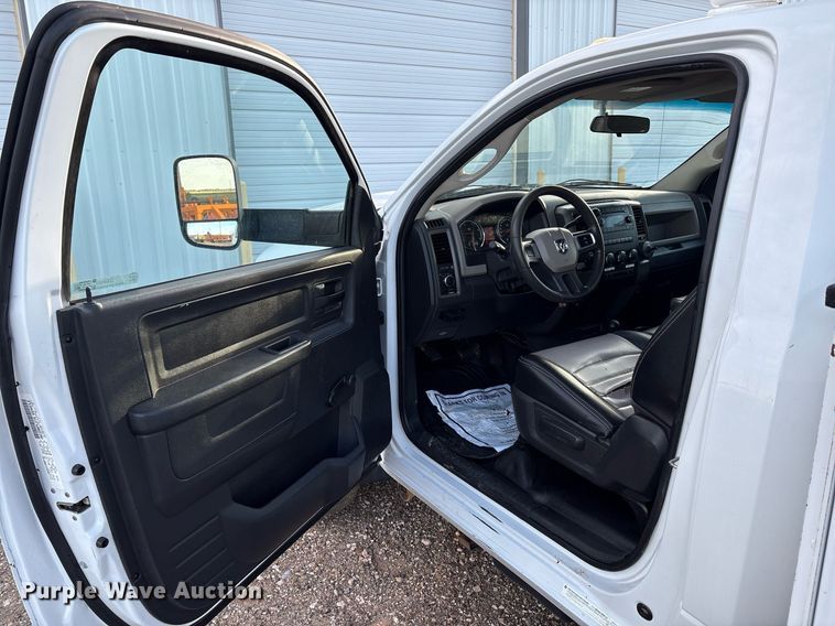 image for item DX8049 2011 Dodge Ram 5500 bucket truck