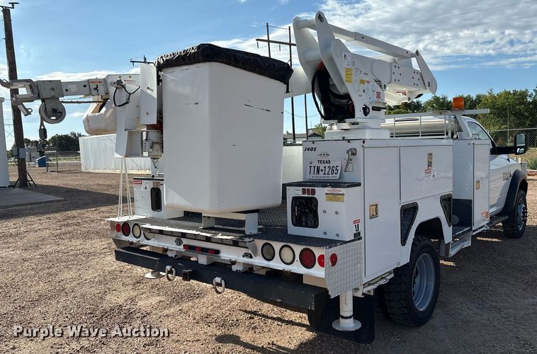 image for item DX8050 2014 Dodge Ram 5500 bucket truck