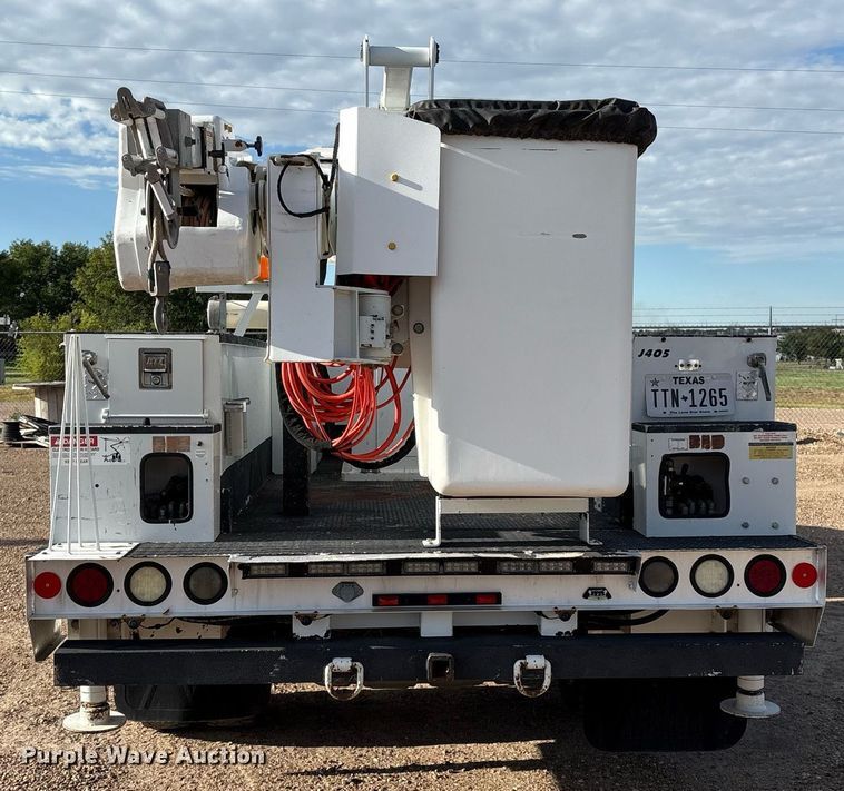 image for item DX8050 2014 Dodge Ram 5500 bucket truck
