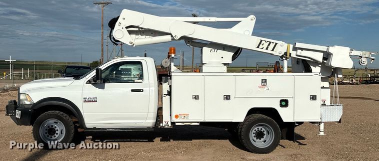 image for item DX8050 2014 Dodge Ram 5500 bucket truck