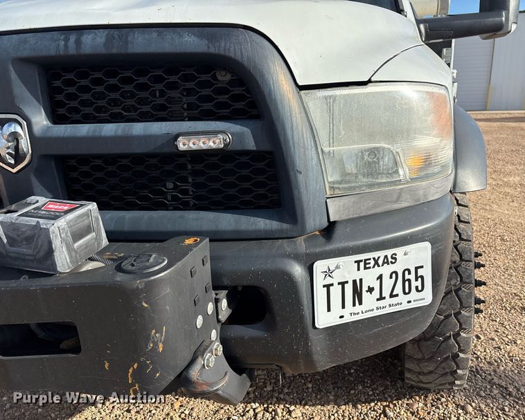 image for item DX8050 2014 Dodge Ram 5500 bucket truck
