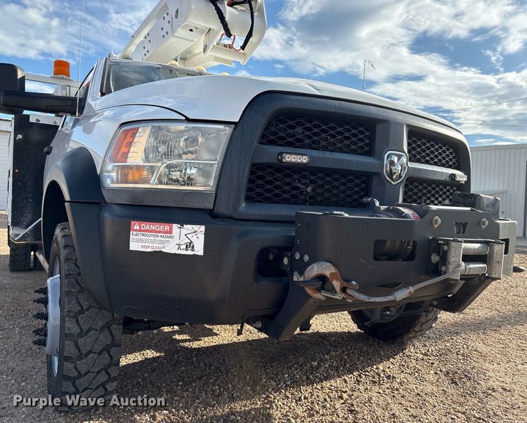 image for item DX8050 2014 Dodge Ram 5500 bucket truck