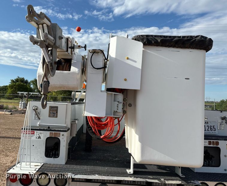 image for item DX8050 2014 Dodge Ram 5500 bucket truck